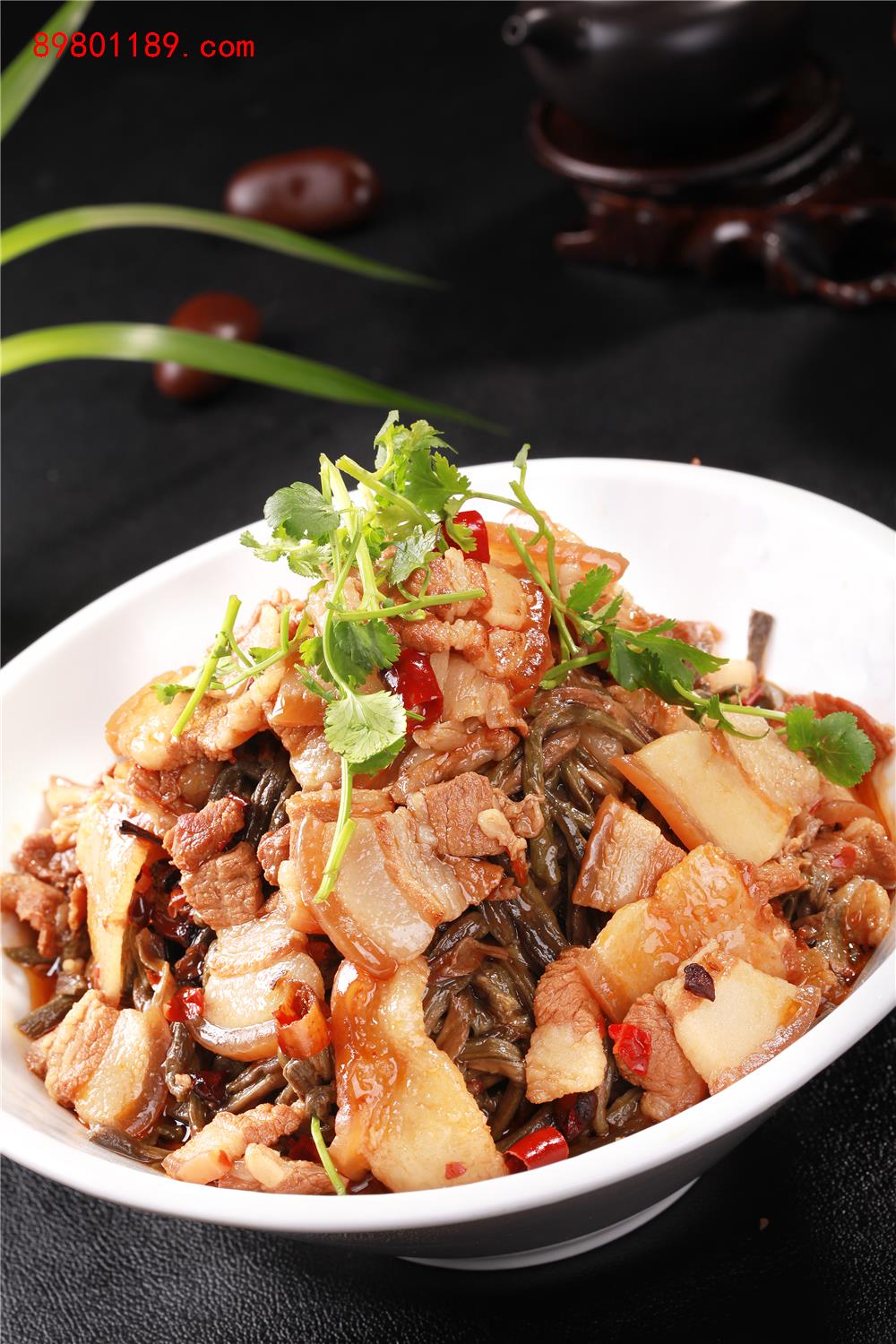 五花肉焖干豆角